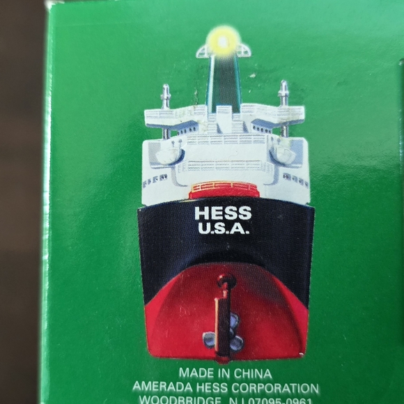 2002 Miniature Hess Voyager Red Ship Boat Collectible Toy NWB - Picture 5 of 5